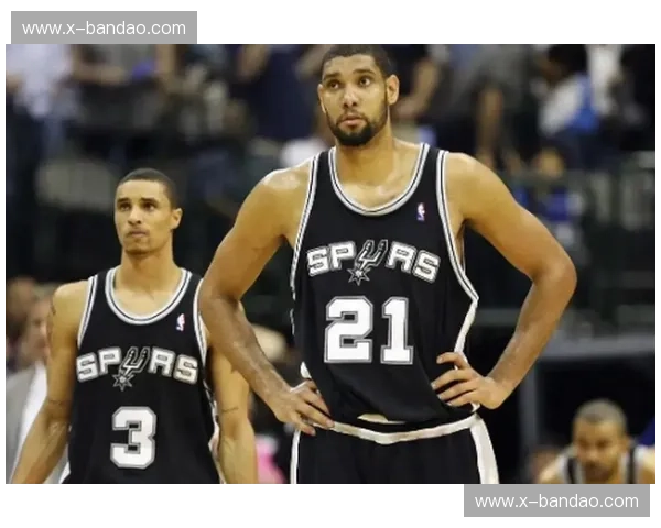 马刺两大乐透亮相！哈珀放话冲击最佳新秀奖：首训就看到邓肯波波马努